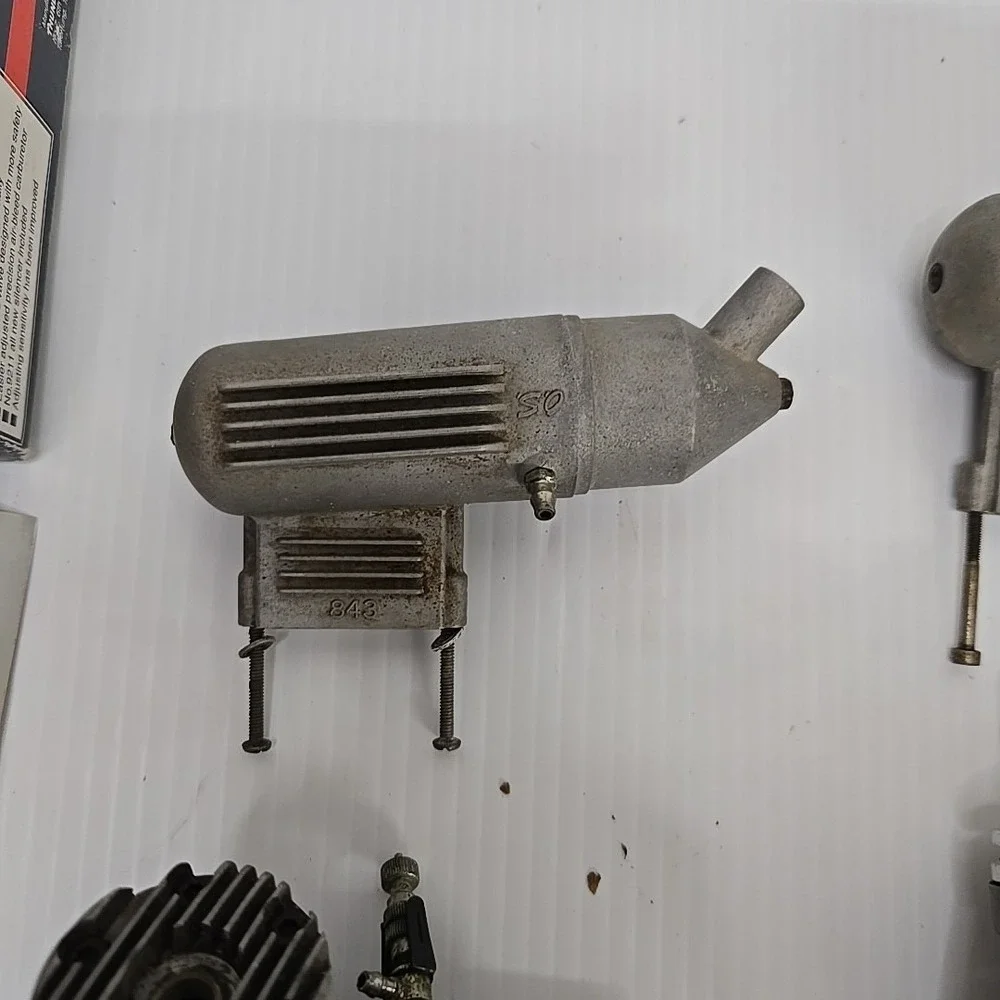Thunder Tiger Engine And More‎ Estate Lot RC Engine PARTS